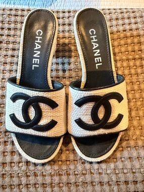 CHANEL Women's Off White and Black Slide Sandals